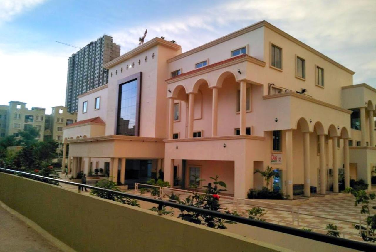 Rk - Inn Premium Suites Bangalore Exterior foto