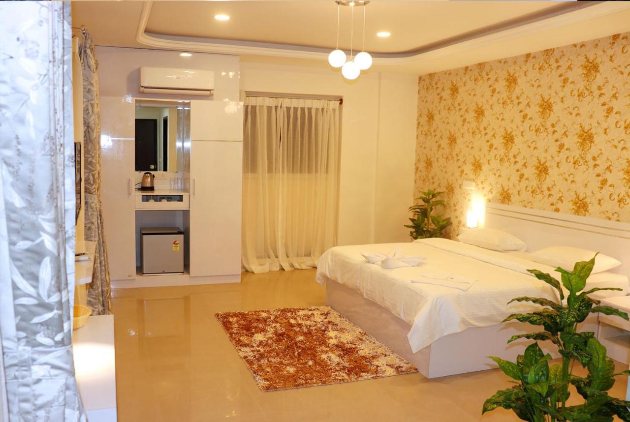 Rk - Inn Premium Suites Bangalore Exterior foto