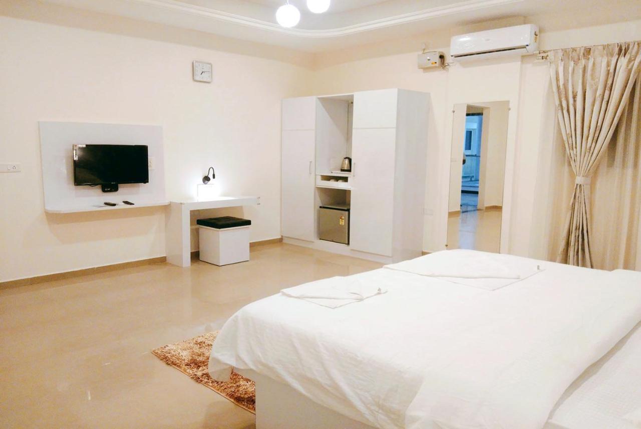 Rk - Inn Premium Suites Bangalore Exterior foto