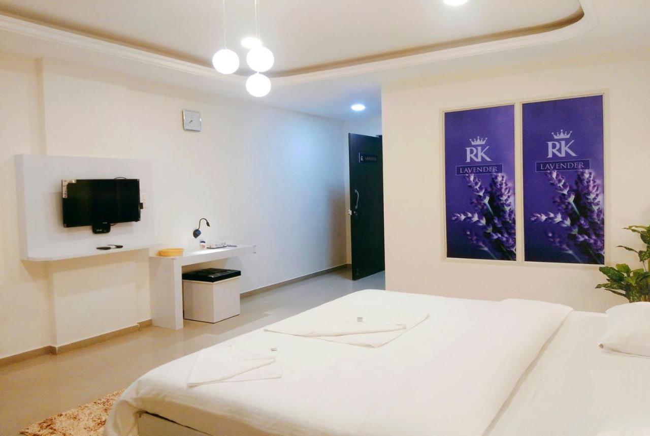 Rk - Inn Premium Suites Bangalore Exterior foto
